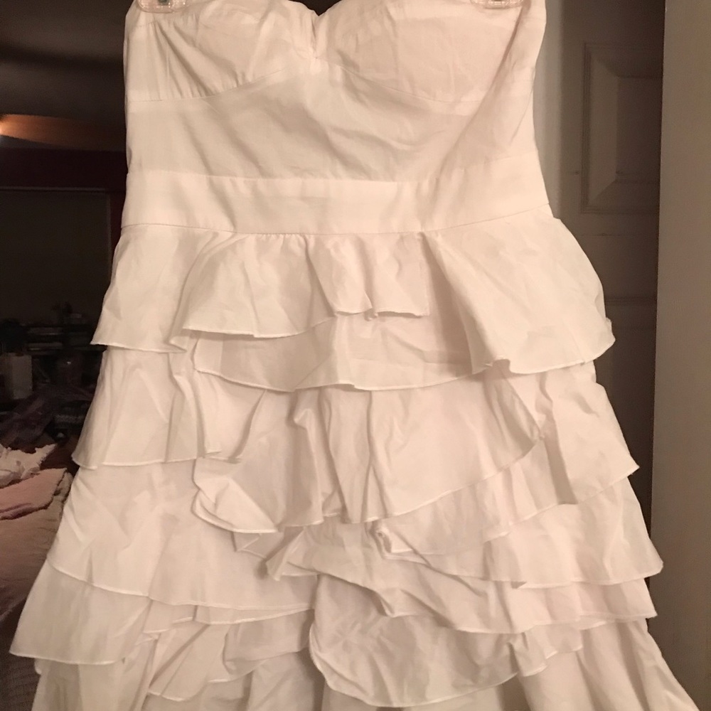 White strapless dress